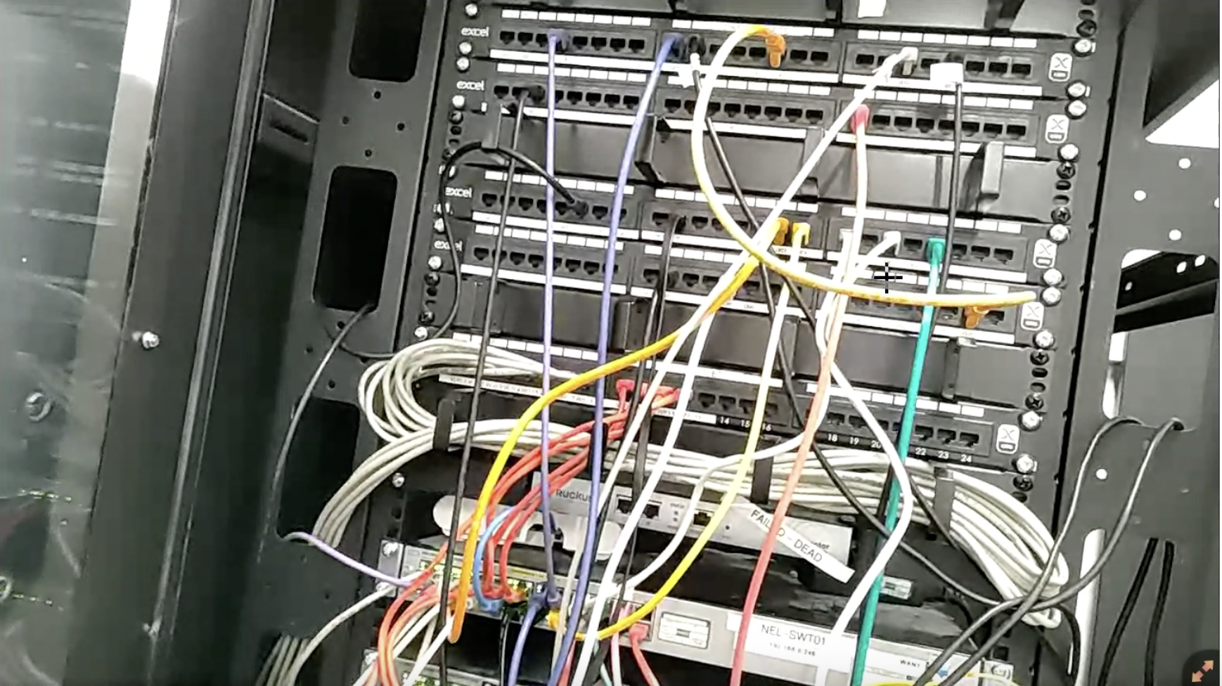 Change your POV - AR video streaming perspective